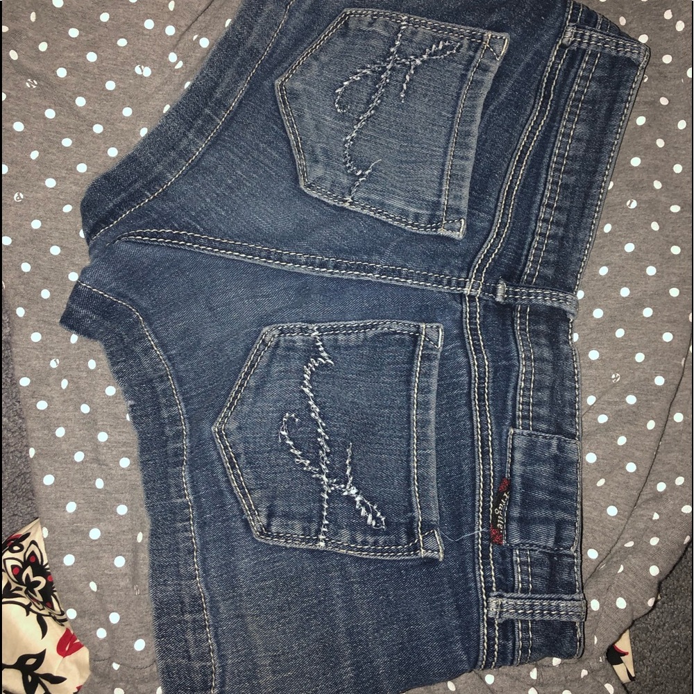 Fragile Shorts - Picture 2 of 2